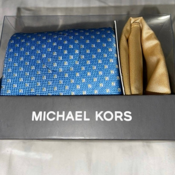 Michael Kors Men Box Set - Tie and Pocket Square - Picture 1 of 4